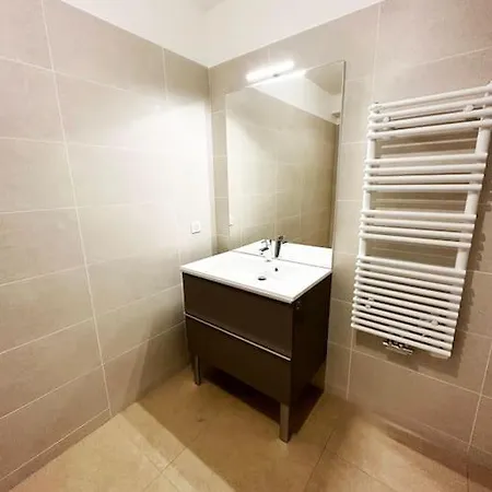 Charme Parisien Neuf Et Cosy