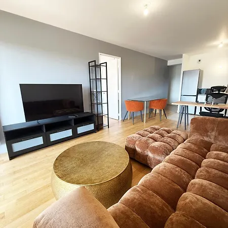 Charme Parisien Neuf Et Cosy Parijs