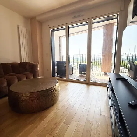 Apartament Charme Parisien Neuf Et Cosy